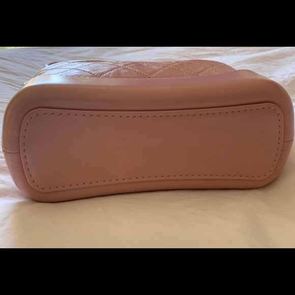 🌸Chanel Gabrielle Hobo Quilted Aged Calfskin Small🌸 - Picture 6 of 6